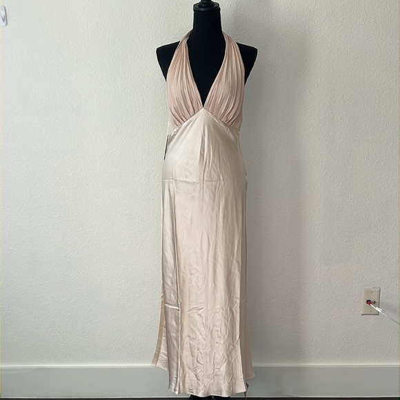NWT Reformation Wyn Silk Dress in Prosecco Size 6 - Picture 2 of 11